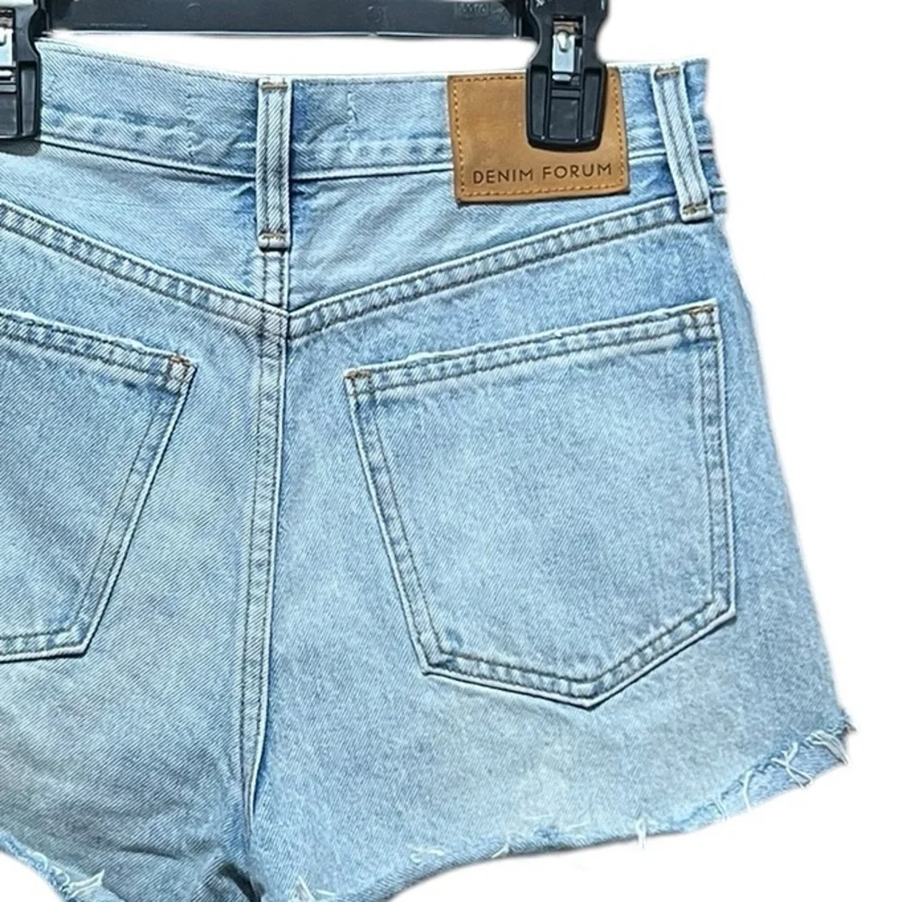 Aritzia Denim Forum Farrah Cheeky Short‎ Cutoff Denim Shorts Light Wash